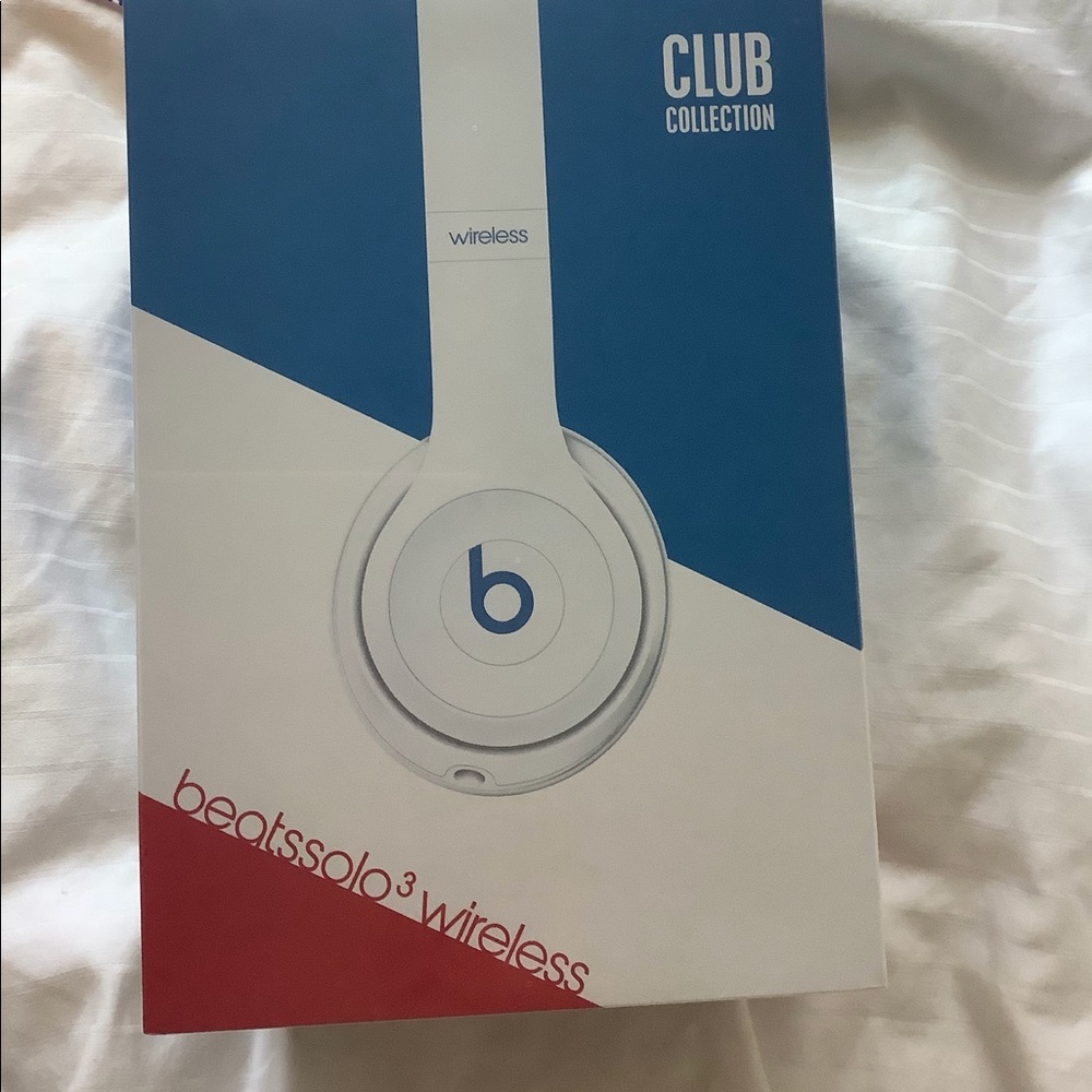 Wireless beats headphones